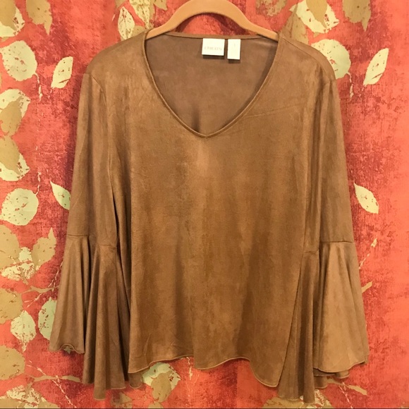CHICO’S FAUX SUEDE FLARE SLEEVE TOP IN BURNT SUGAR CHICO’S SIZE 2 - Picture 4 of 9